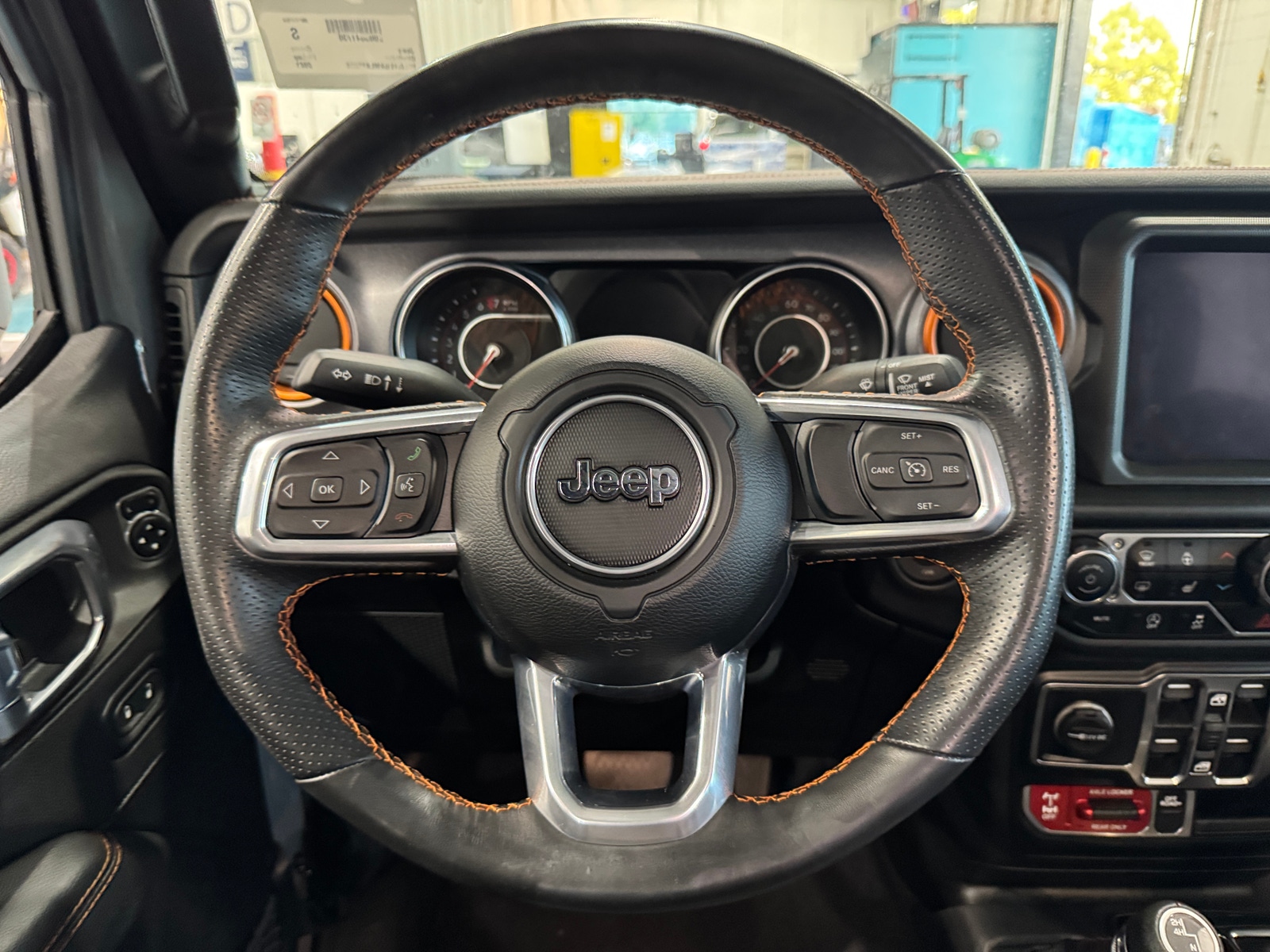 Thumbnail: 2021 Jeep Gladiator - 4