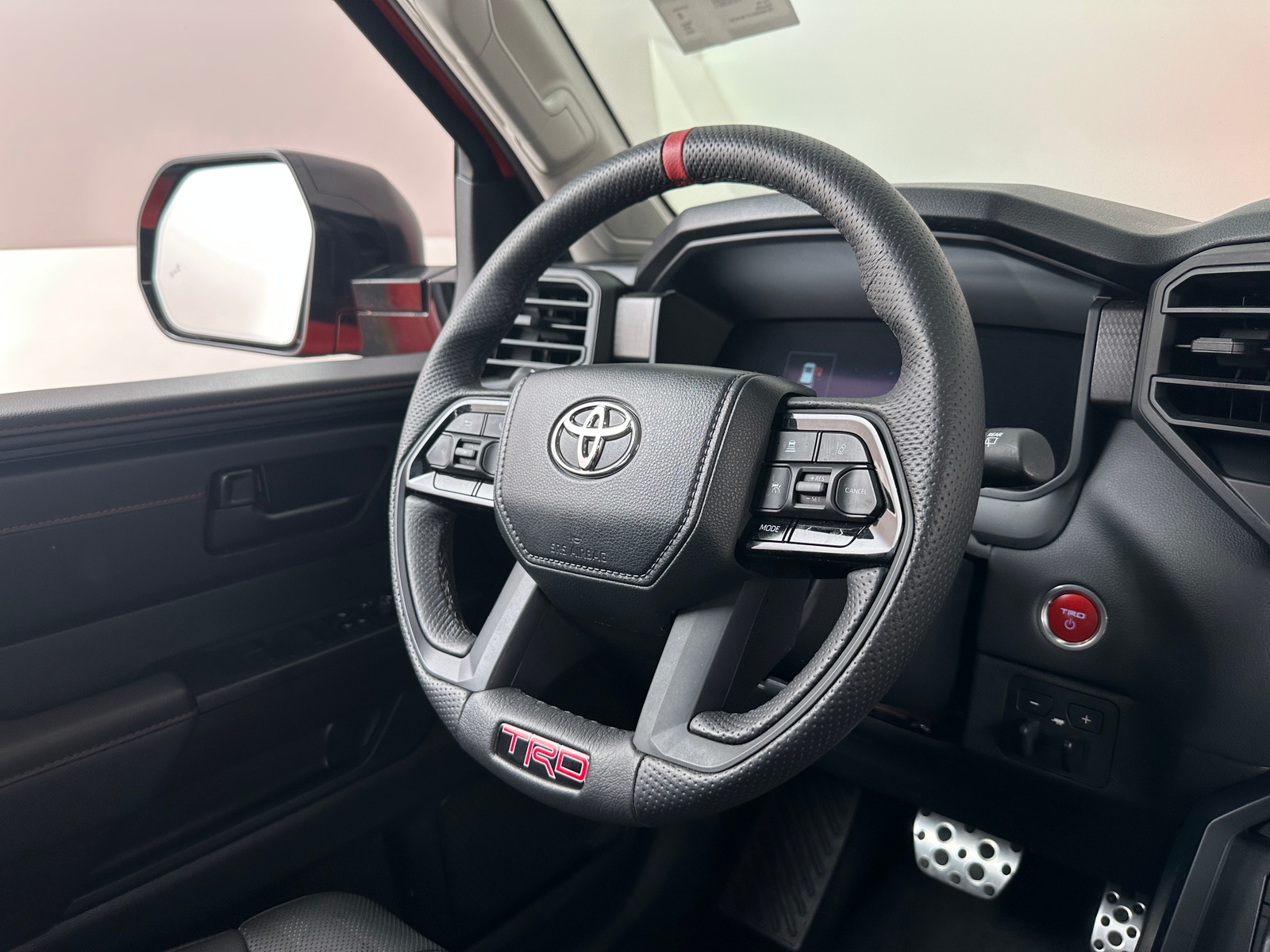Thumbnail: 2023 Toyota Sequoia - 5