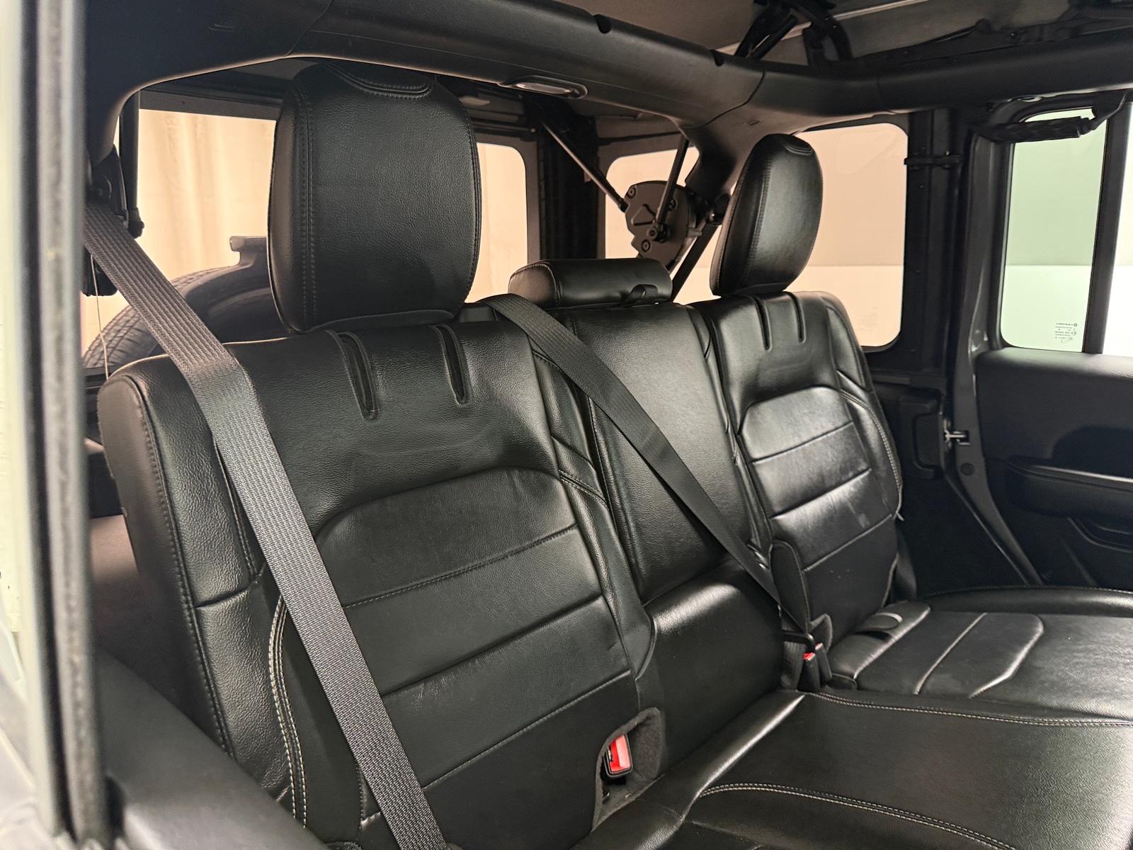 Thumbnail: 2022 Jeep Wrangler - 5