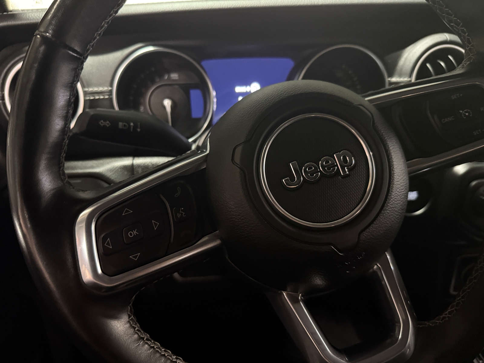 Thumbnail: 2022 Jeep Wrangler - 4
