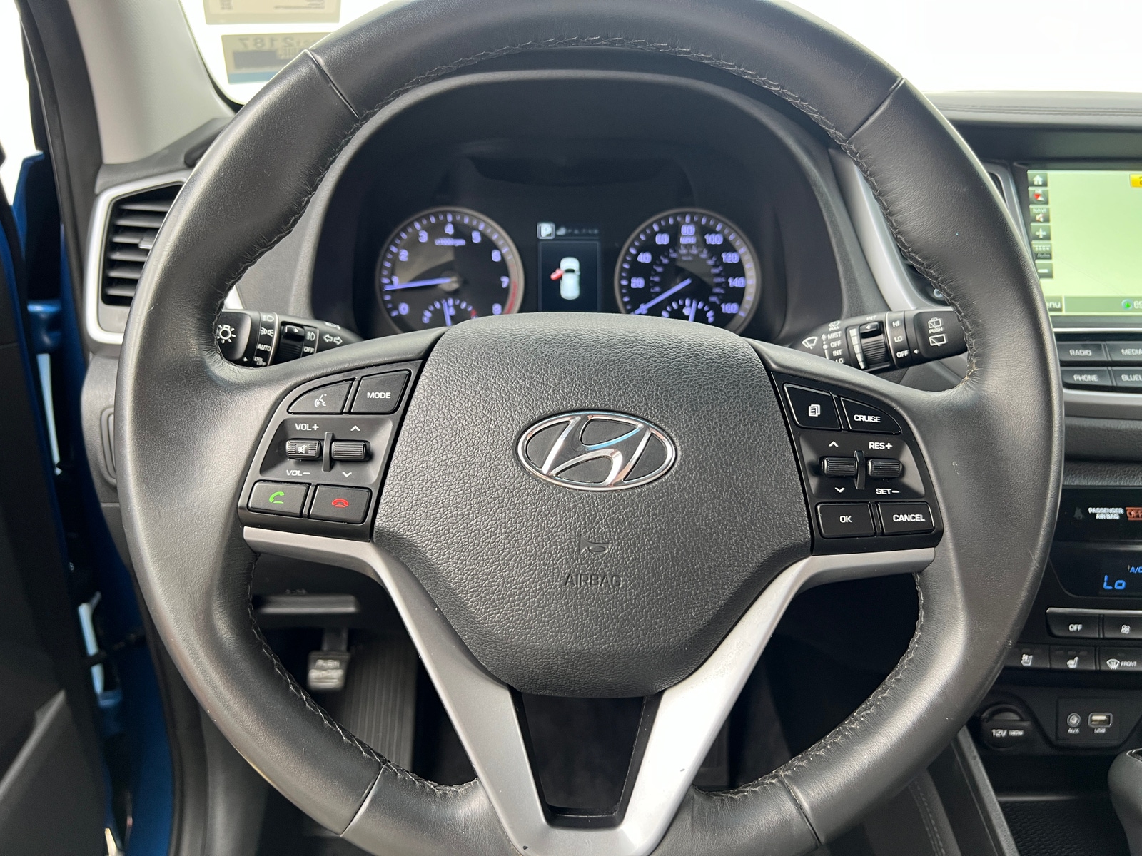 Thumbnail: 2016 Hyundai Tucson - 4
