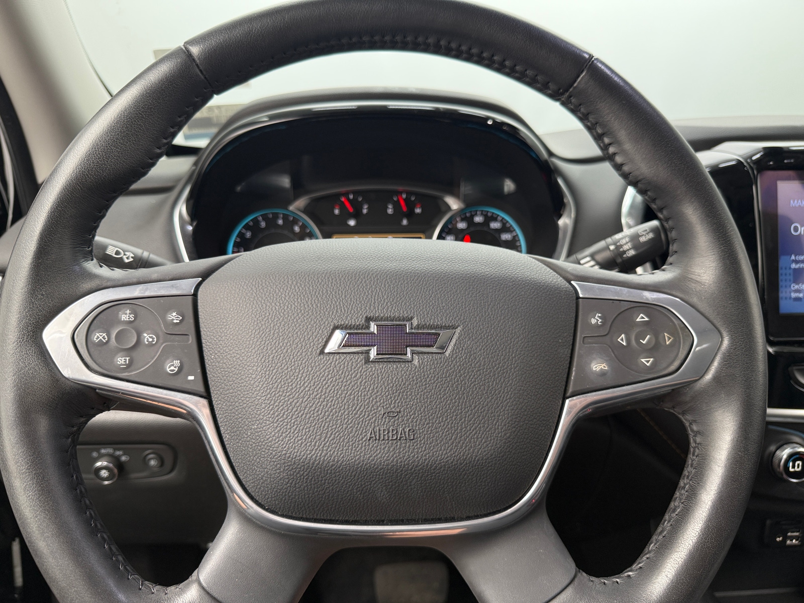Thumbnail: 2021 Chevrolet Traverse - 4