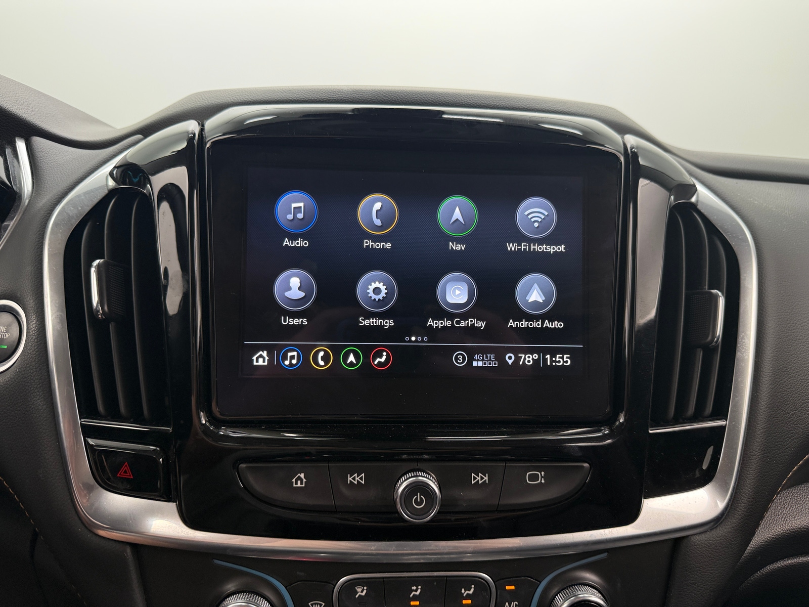 Thumbnail: 2021 Chevrolet Traverse - 3