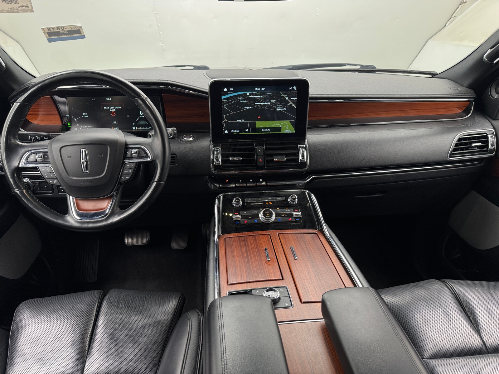 Thumbnail: 2018 Lincoln Navigator L - 2