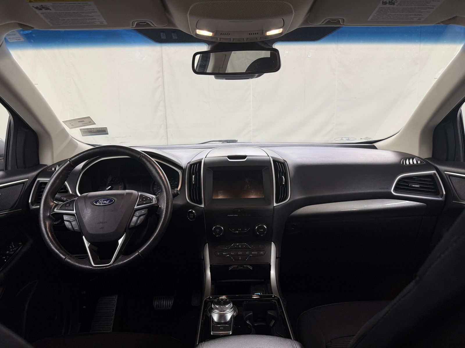 Thumbnail: 2019 Ford Edge - 3