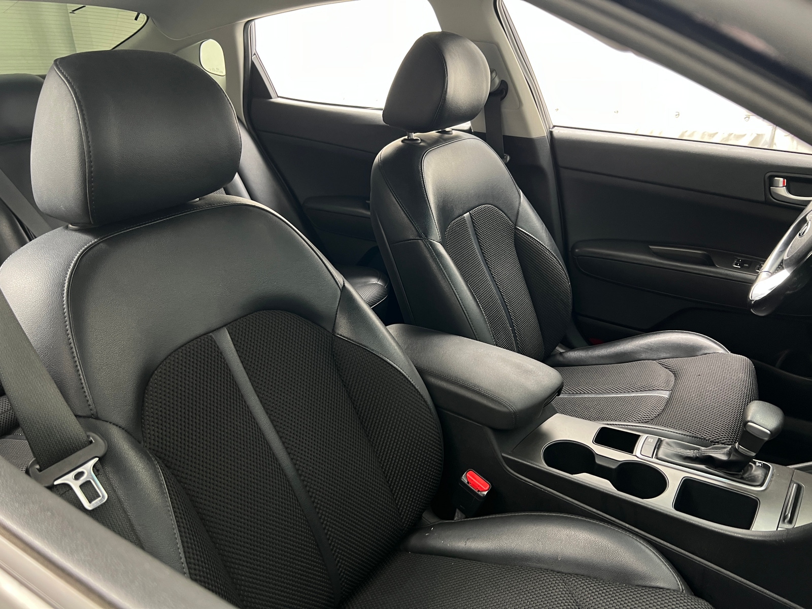 Thumbnail: 2019 Kia Optima - 2