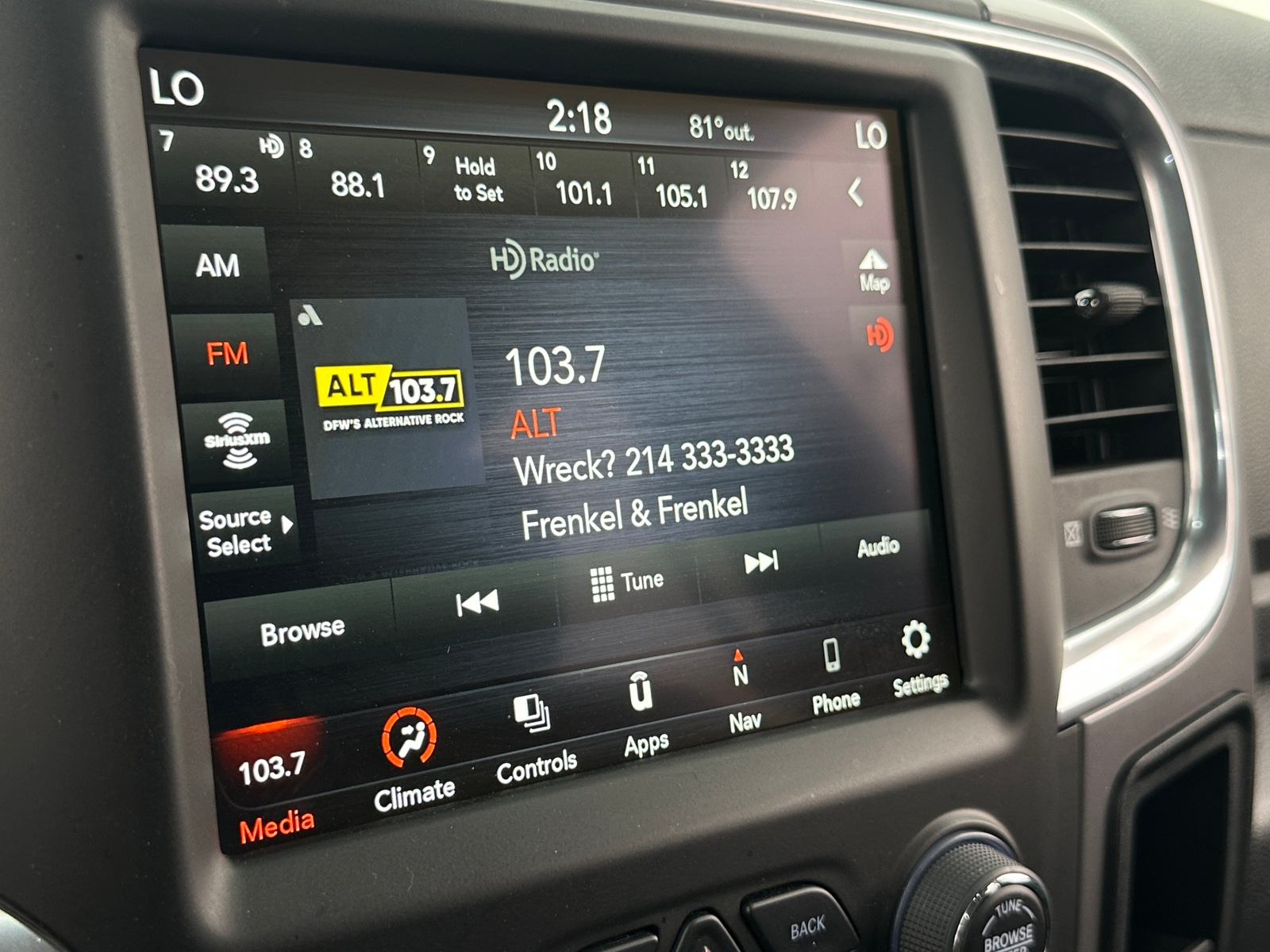 Thumbnail: 2023 RAM 1500 Classic - 4