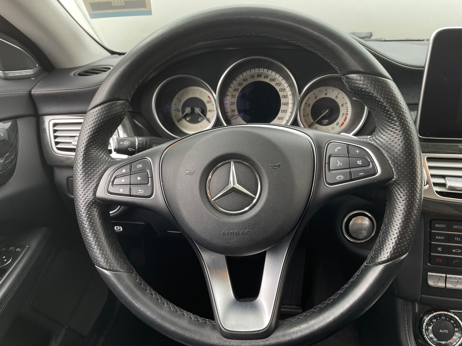 Thumbnail: 2016 Mercedes-Benz CLS - 4