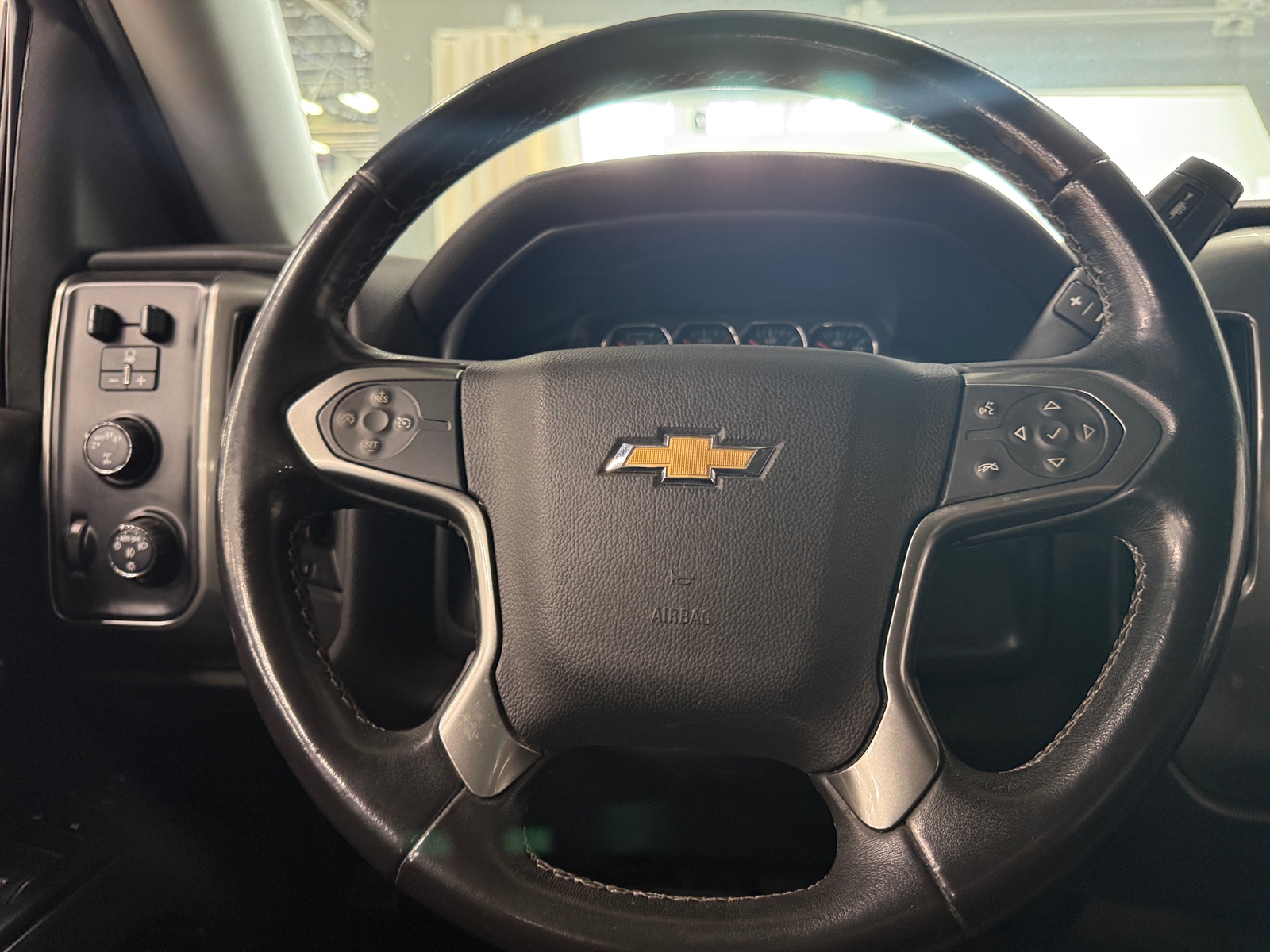 Thumbnail: 2019 Chevrolet Silverado 1500 - 5