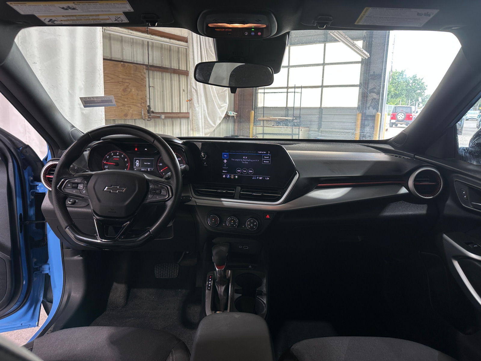 Thumbnail: 2024 Chevrolet Trax - 3