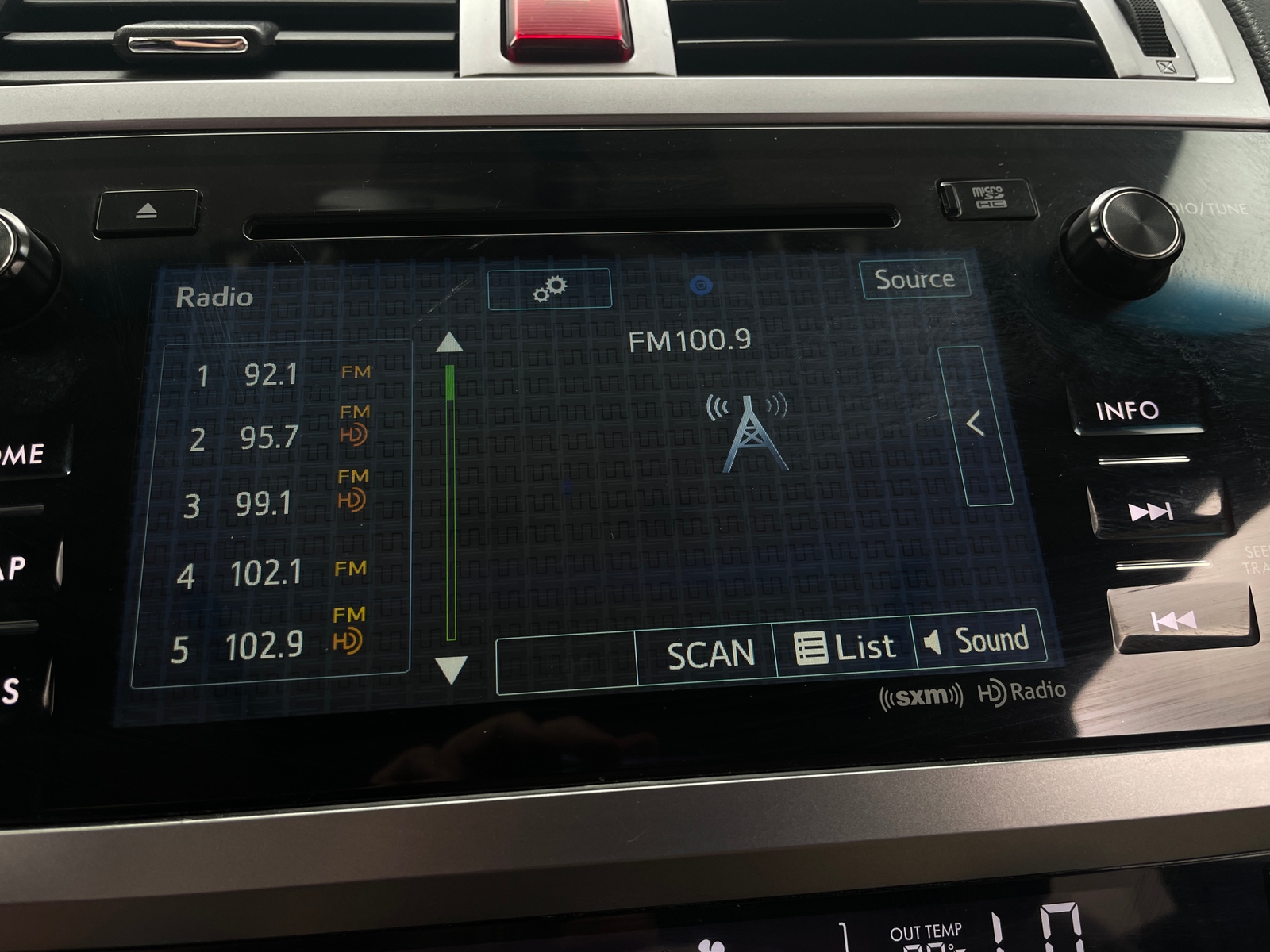 Thumbnail: 2015 Subaru Outback - 3