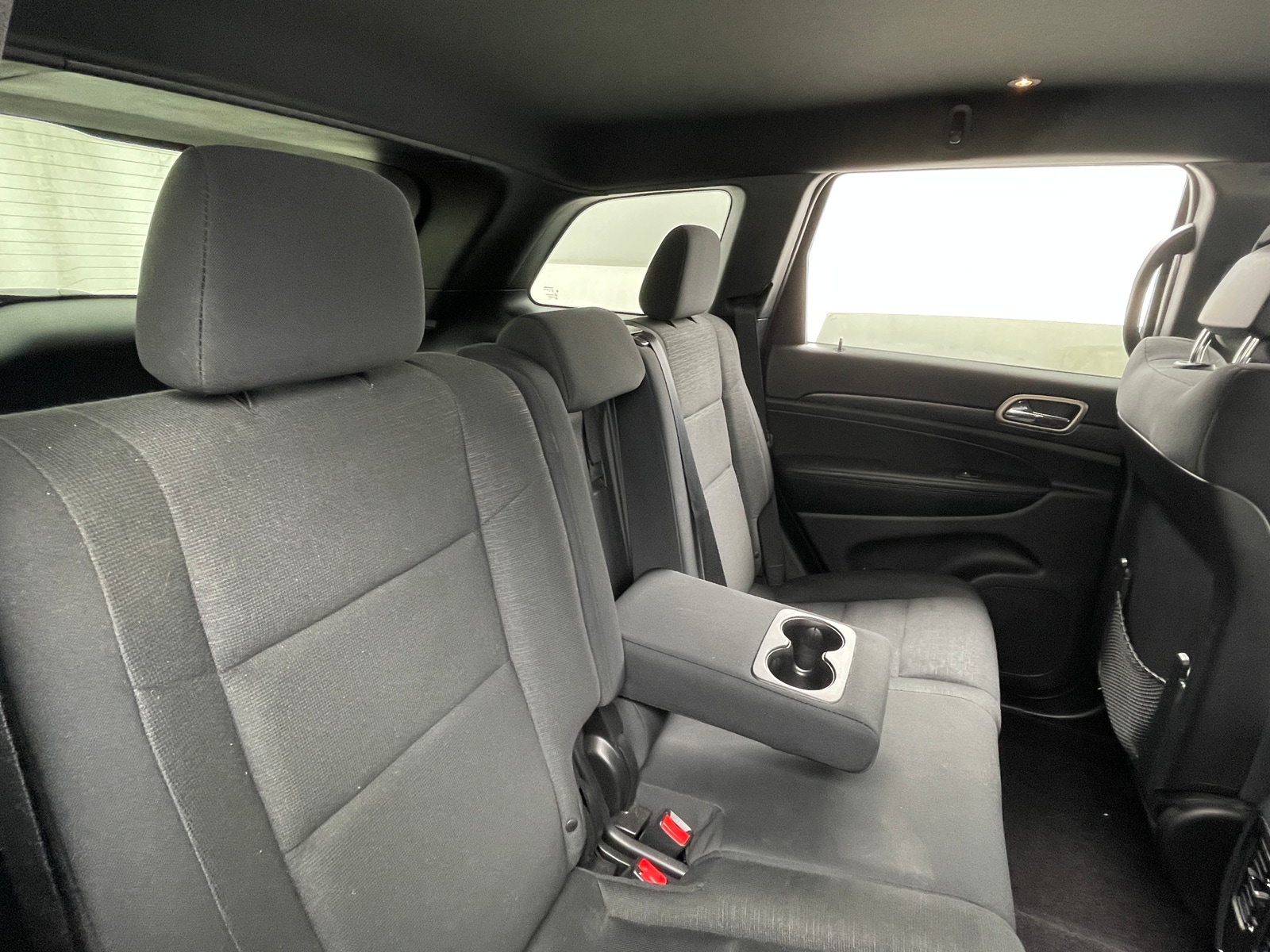 Thumbnail: 2017 Jeep Grand Cherokee - 6
