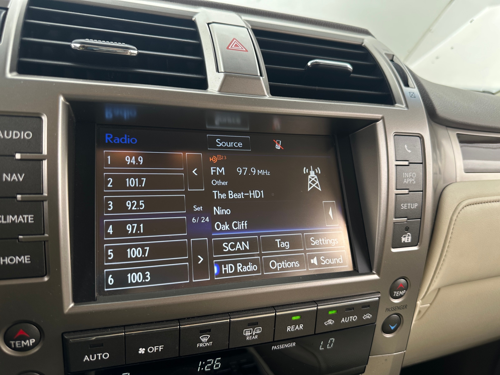 Thumbnail: 2016 Lexus GX - 3