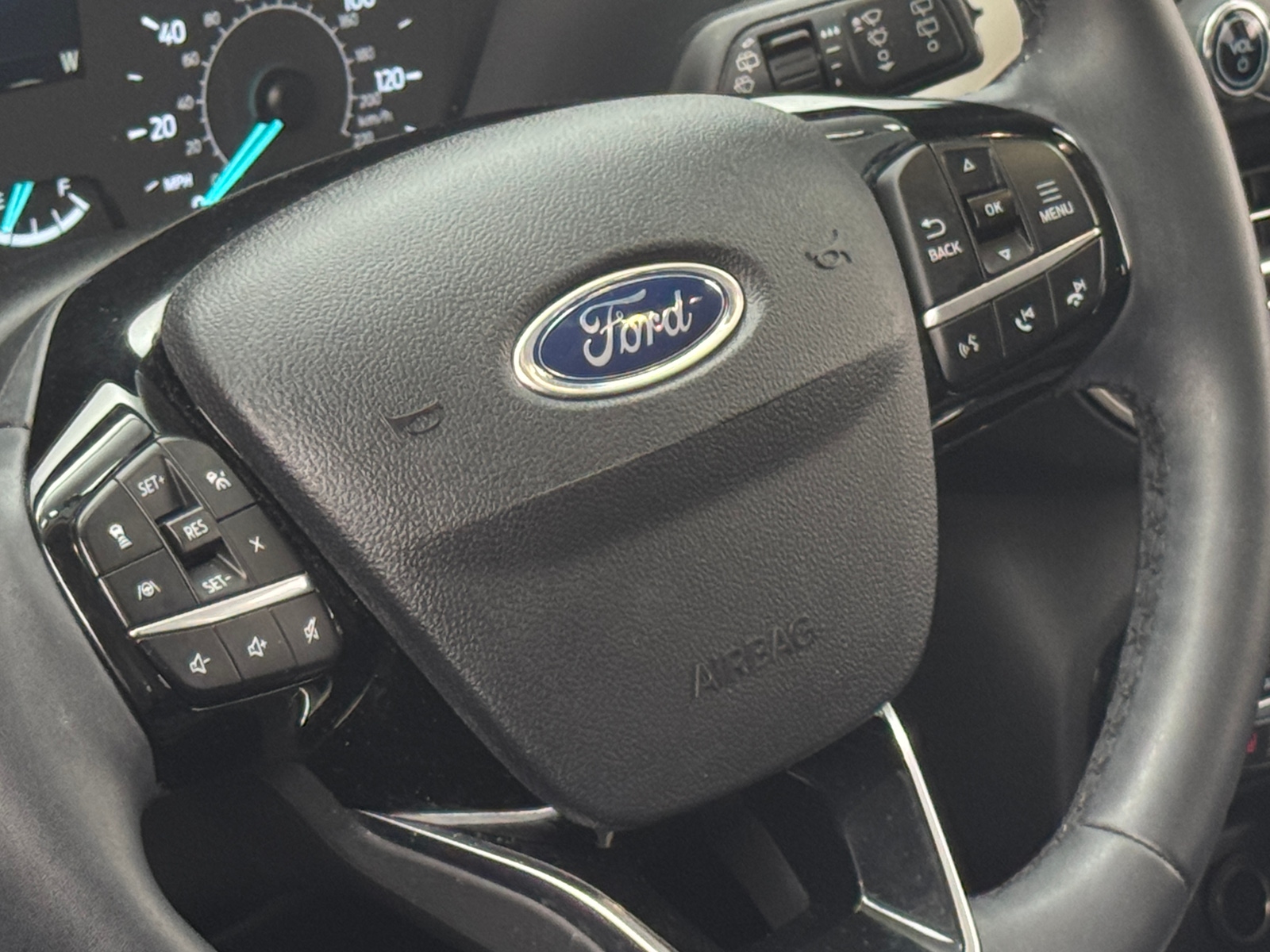 Thumbnail: 2022 Ford Escape - 4