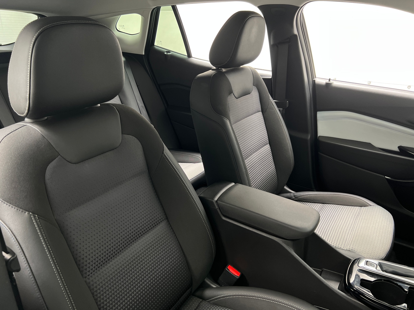 Thumbnail: 2024 Chevrolet Trax - 2