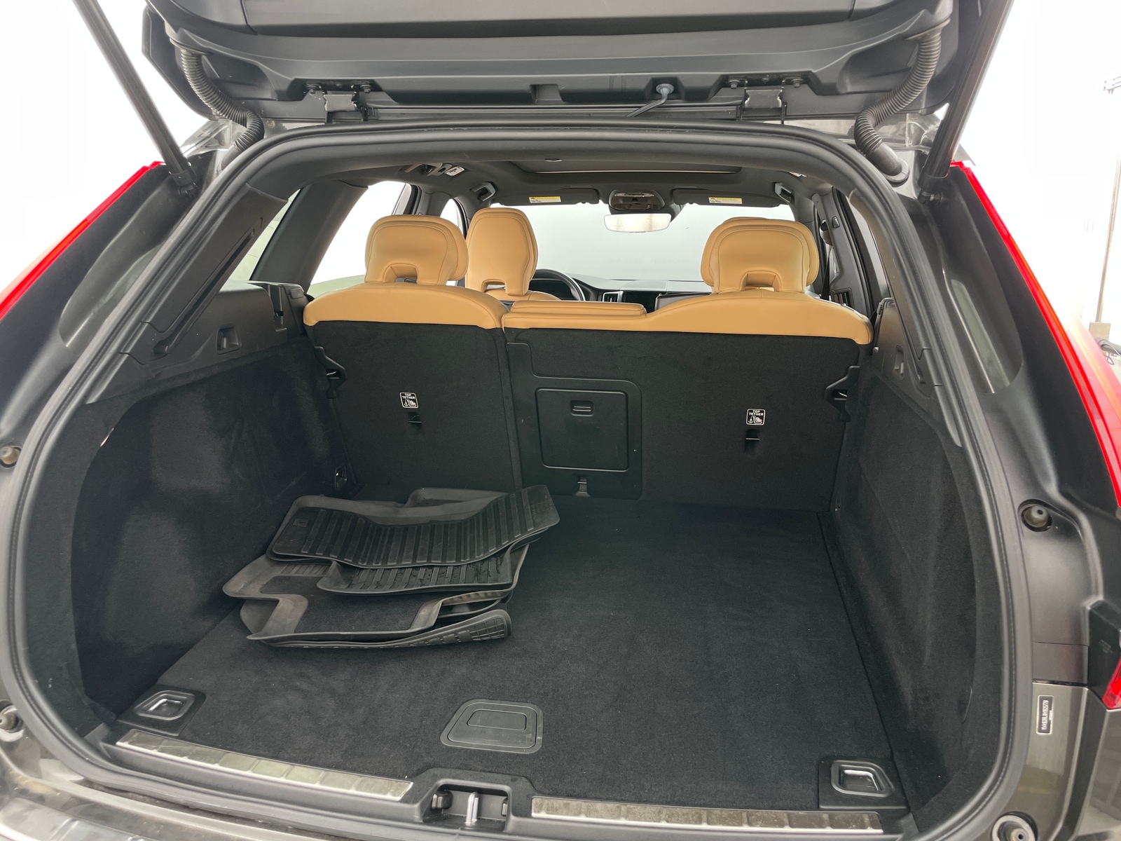 Thumbnail: 2021 Volvo XC60 - 6