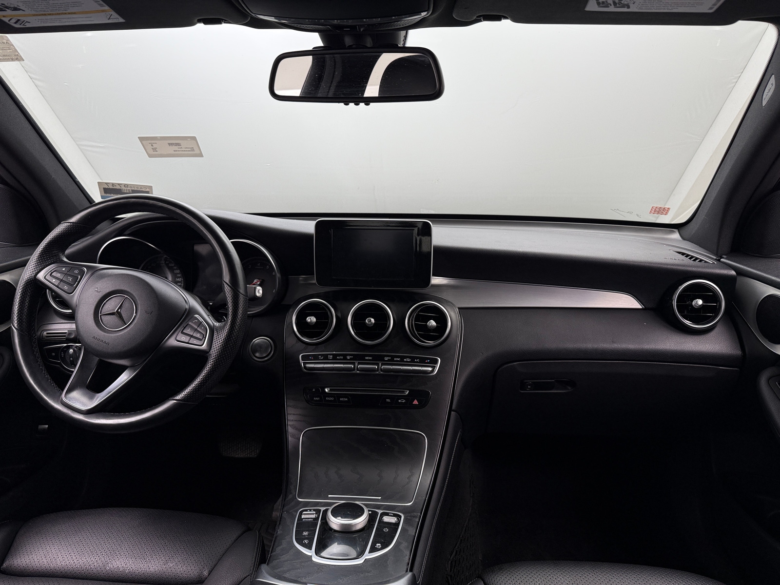 Thumbnail: 2019 Mercedes-Benz GLC - 2