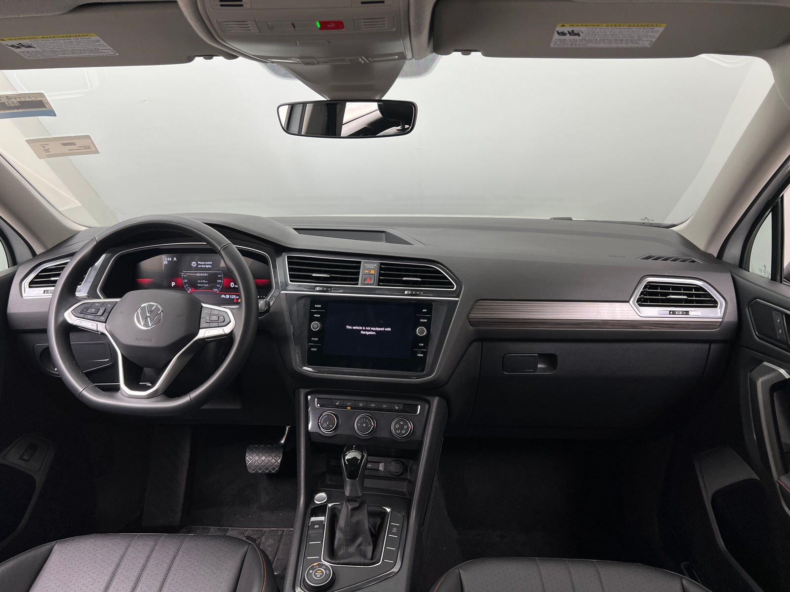 Thumbnail: 2024 Volkswagen Tiguan - 2