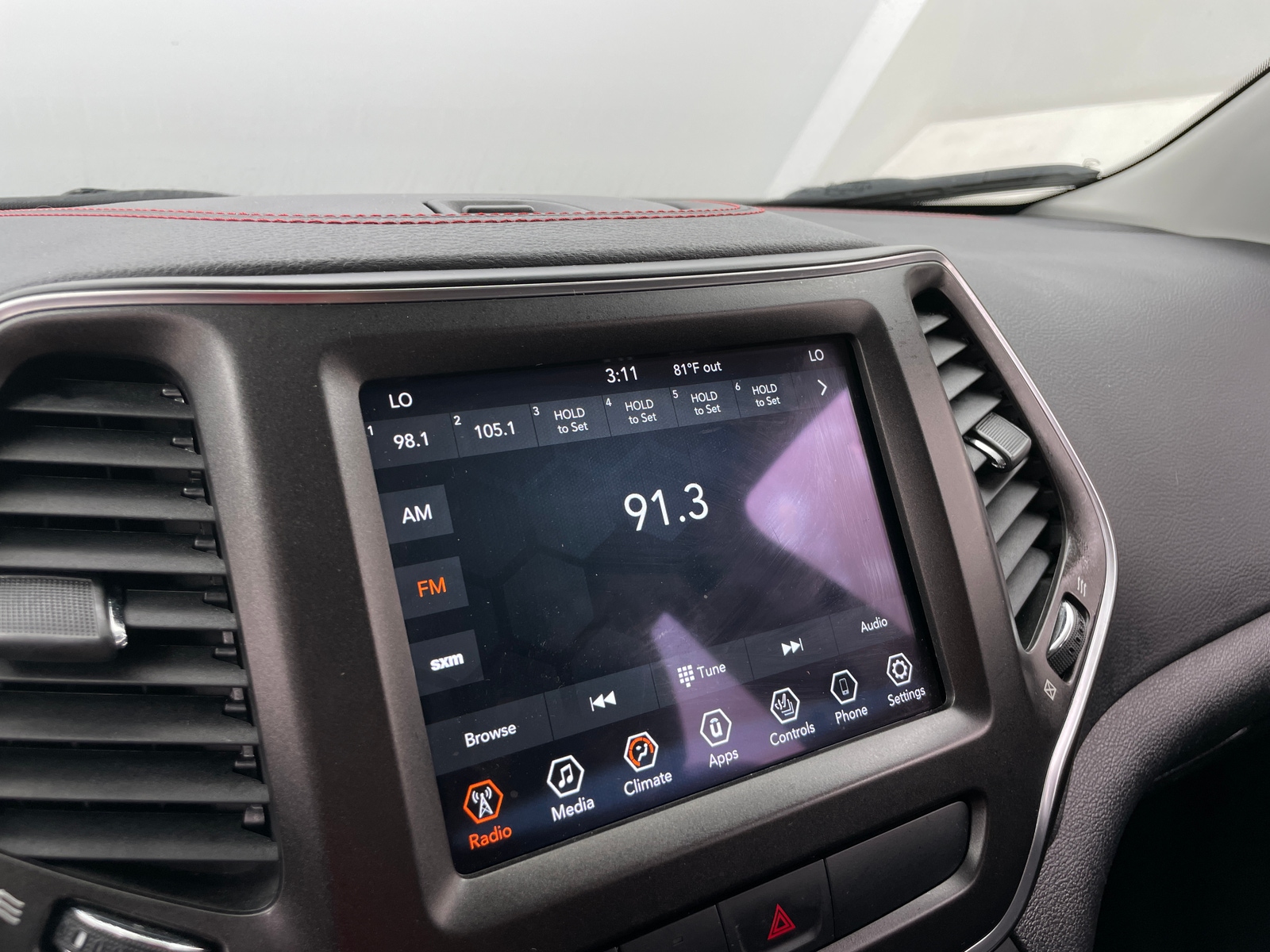 Thumbnail: 2020 Jeep Cherokee - 3