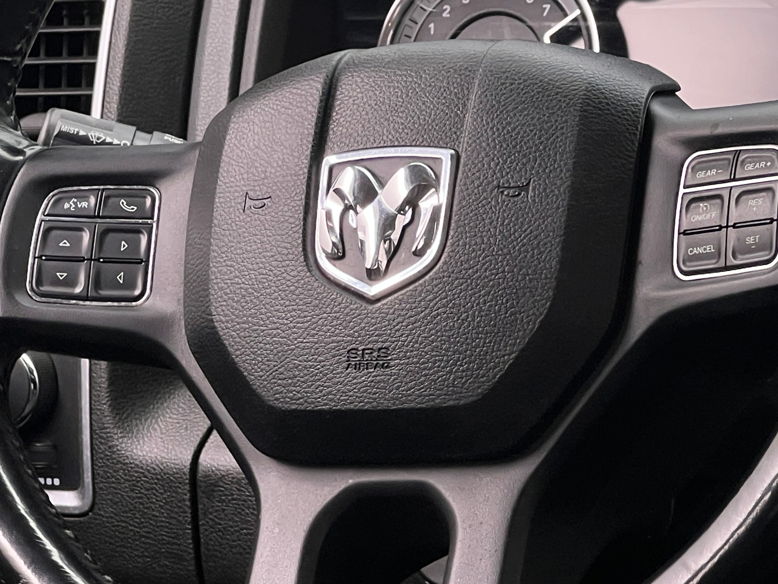 Thumbnail: 2019 RAM 1500 Classic - 5