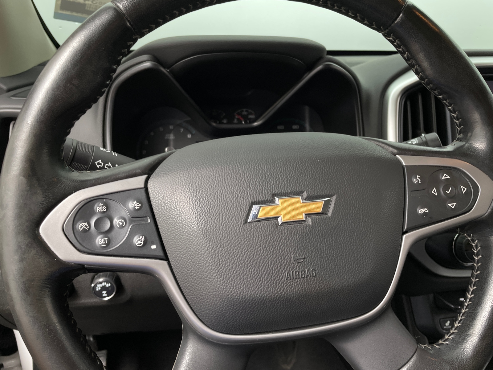 Thumbnail: 2020 Chevrolet Colorado - 4