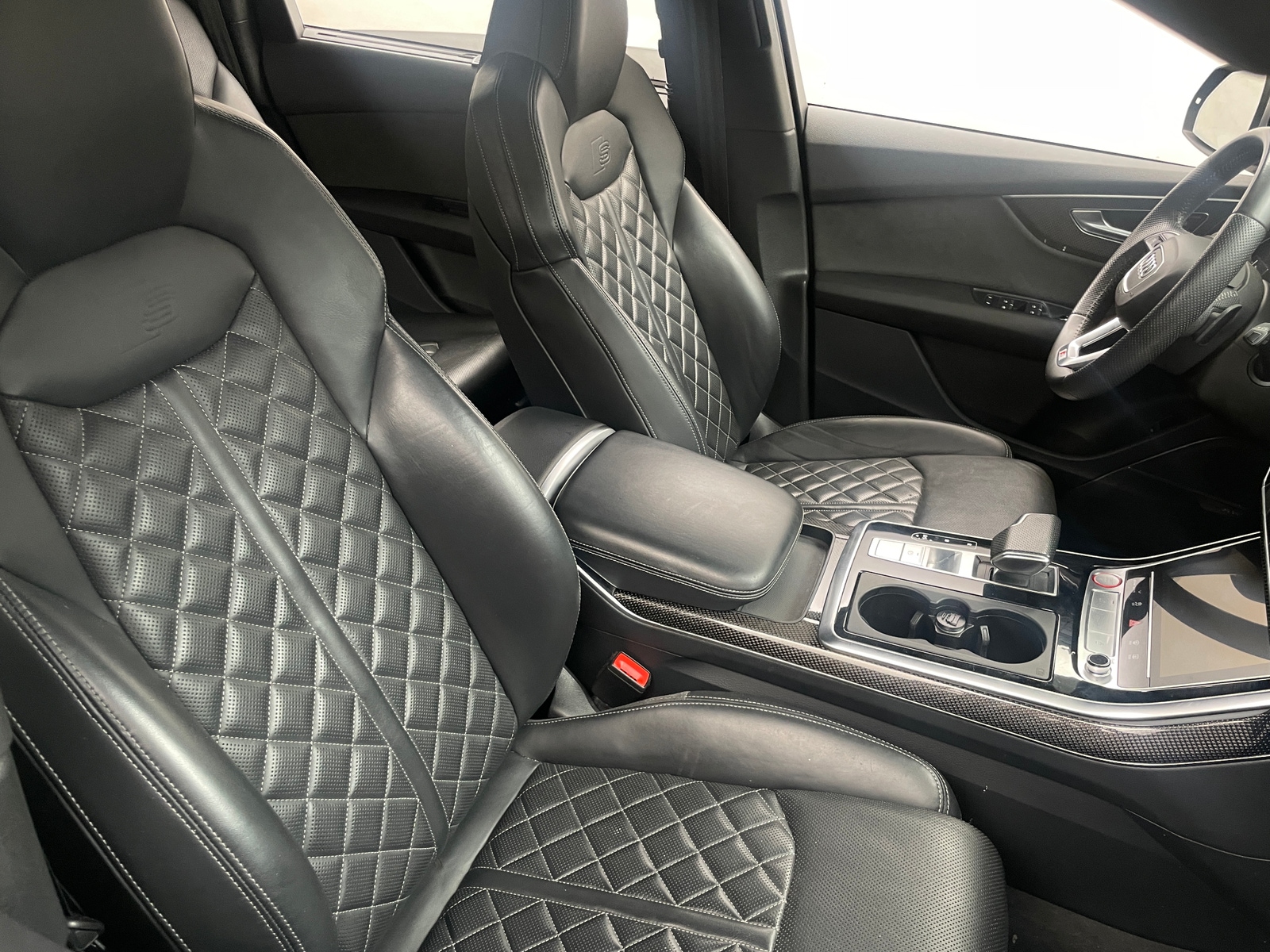 Thumbnail: 2020 Audi SQ7 - 2
