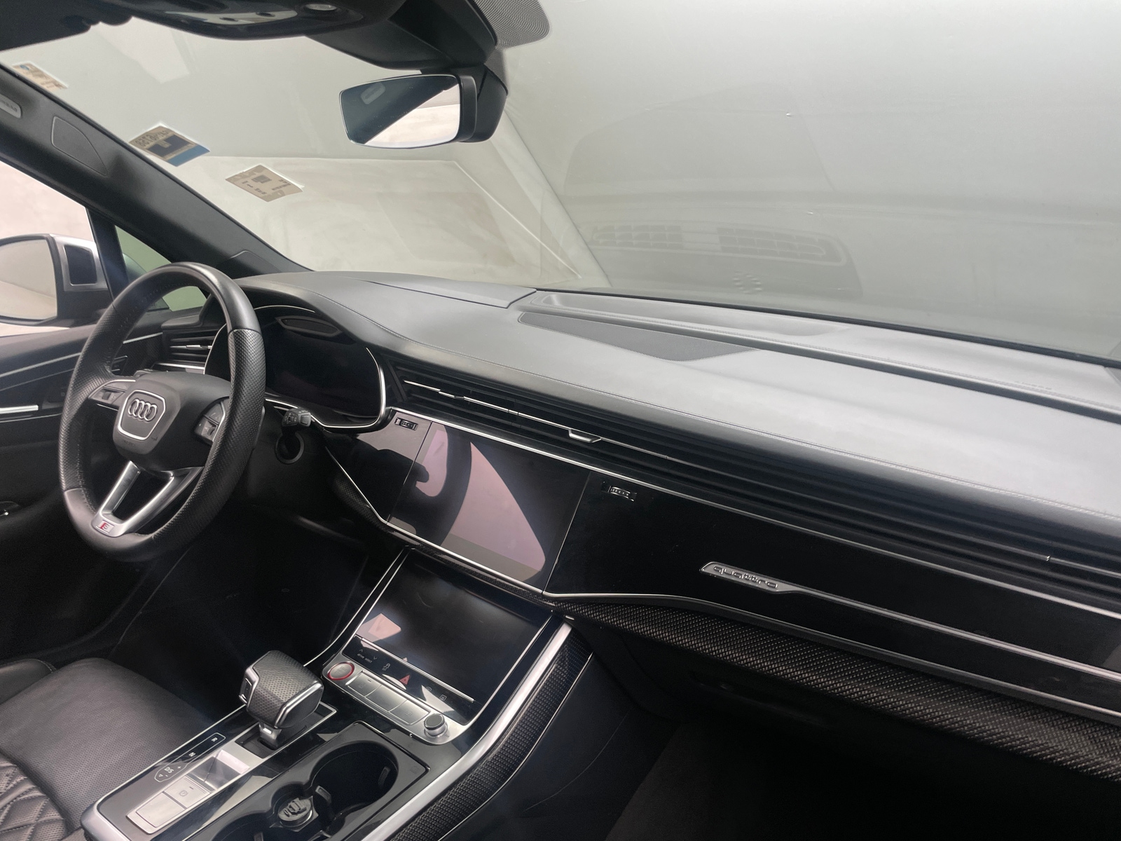 Thumbnail: 2020 Audi SQ7 - 3