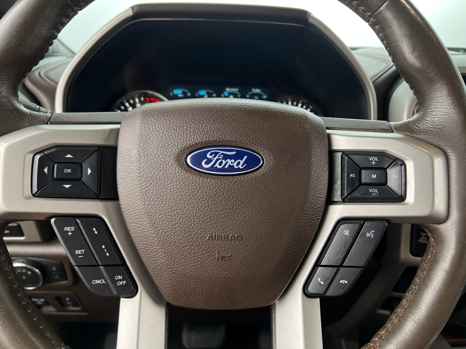 Thumbnail: 2020 Ford Econoline - 4