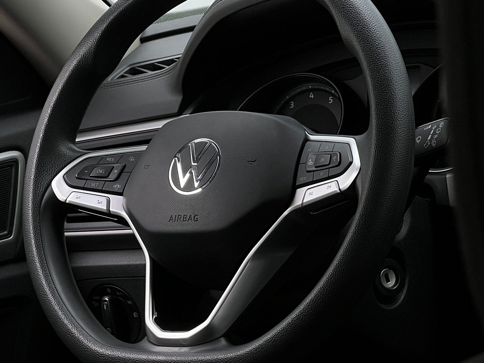 Thumbnail: 2021 Volkswagen Atlas - 5