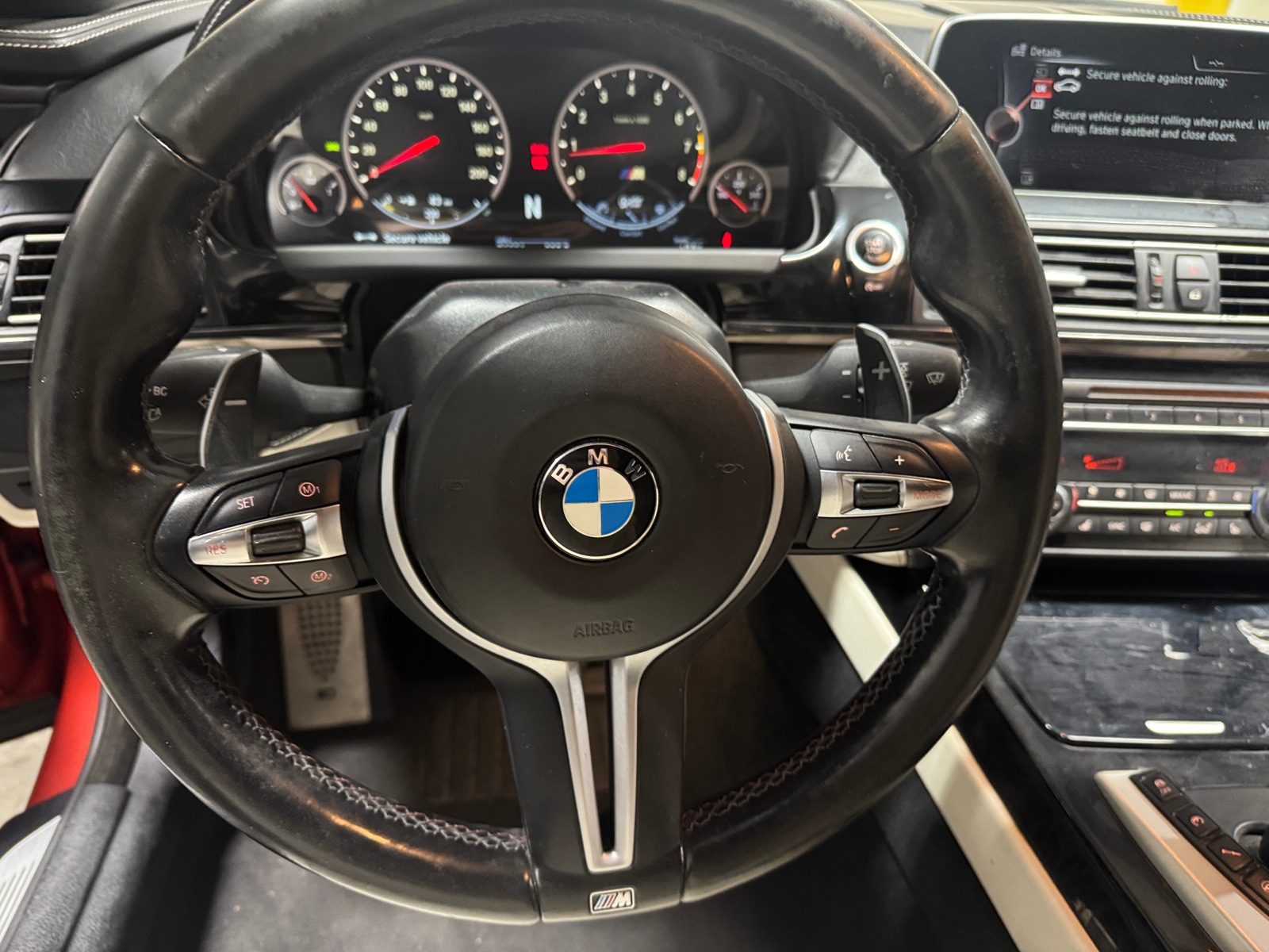 Thumbnail: 2016 BMW M6 - 4