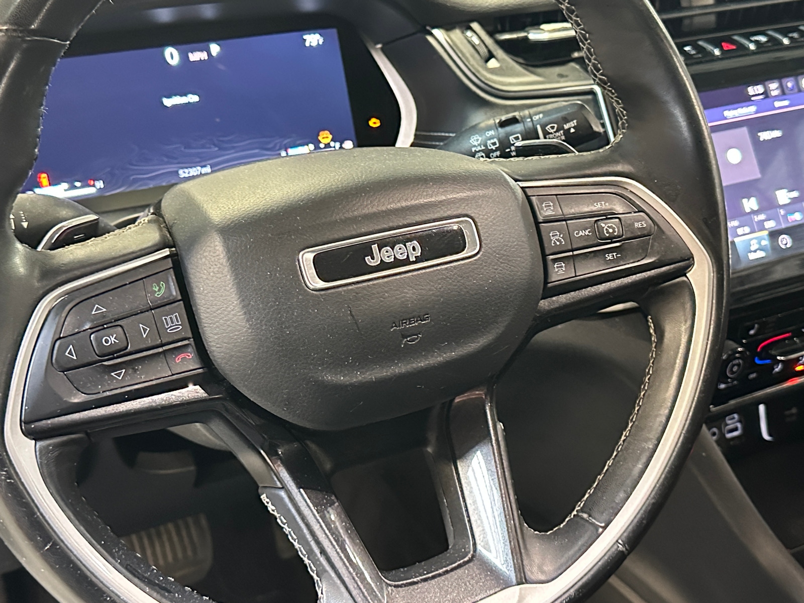 Thumbnail: 2021 Jeep Grand Cherokee L - 5