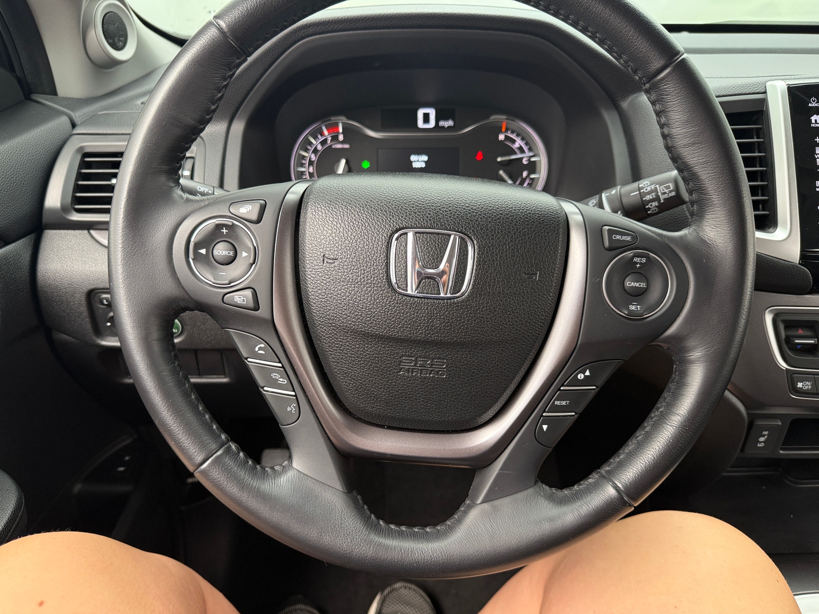 Thumbnail: 2018 Honda Pilot - 4