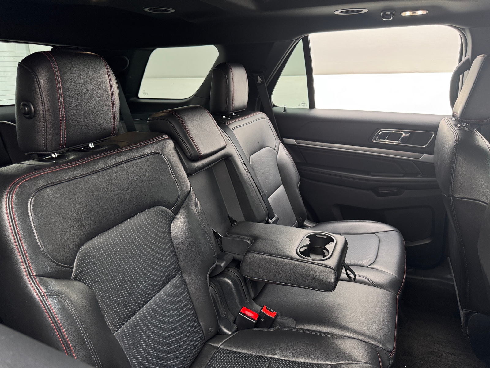 Thumbnail: 2018 Ford Explorer - 5