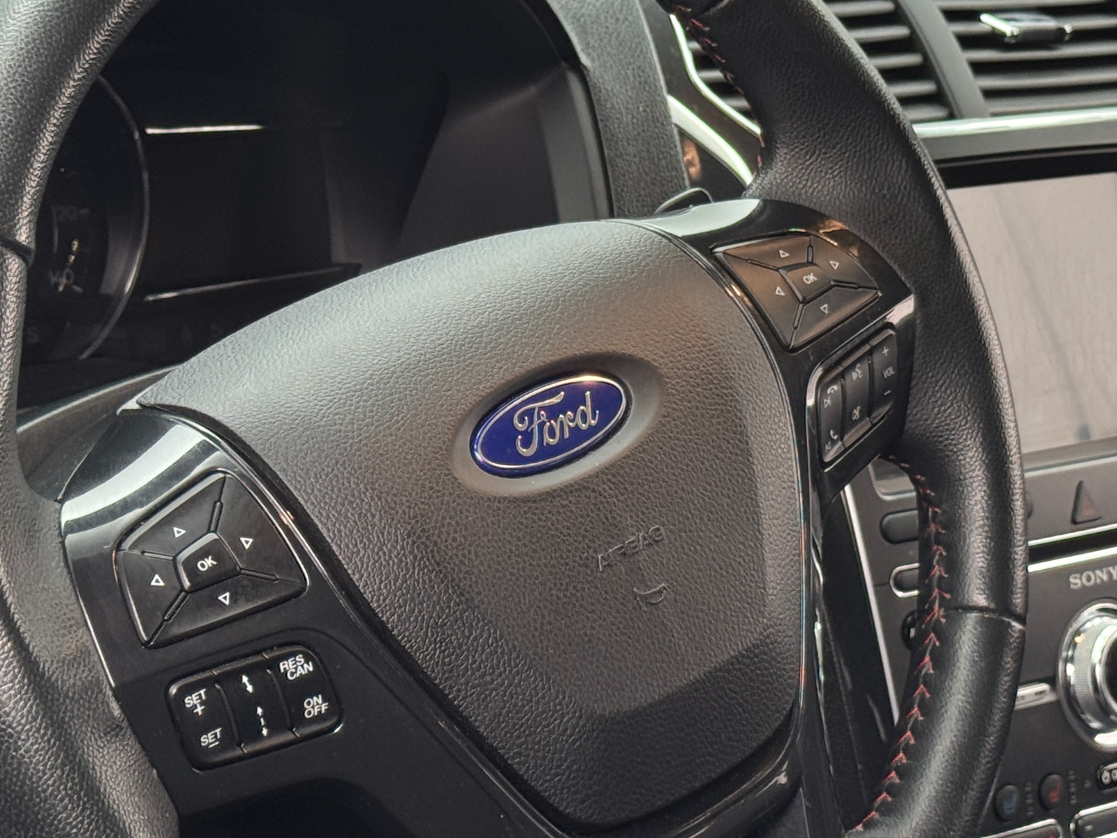 Thumbnail: 2018 Ford Explorer - 4