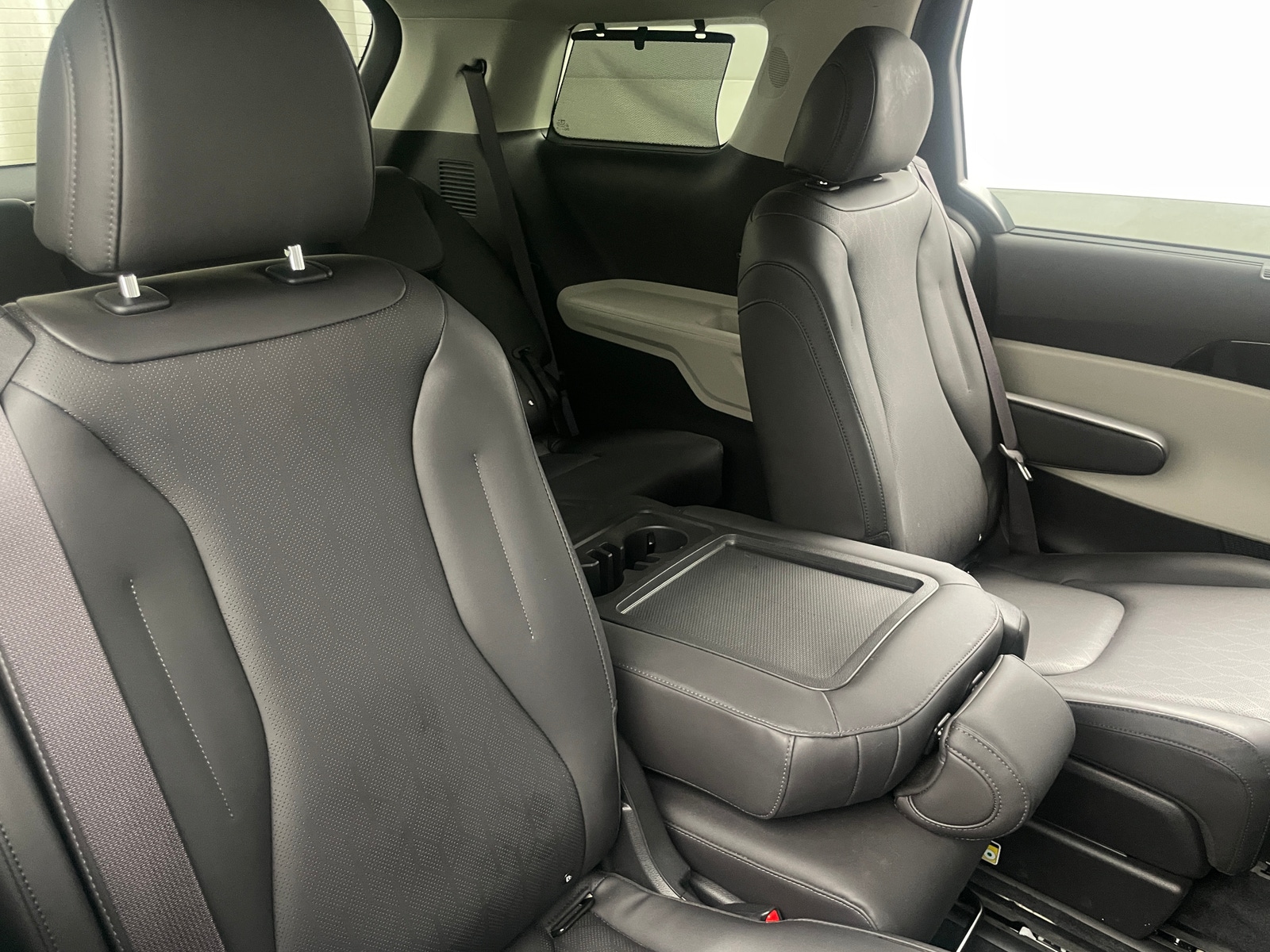 Thumbnail: 2024 Kia Carnival - 5