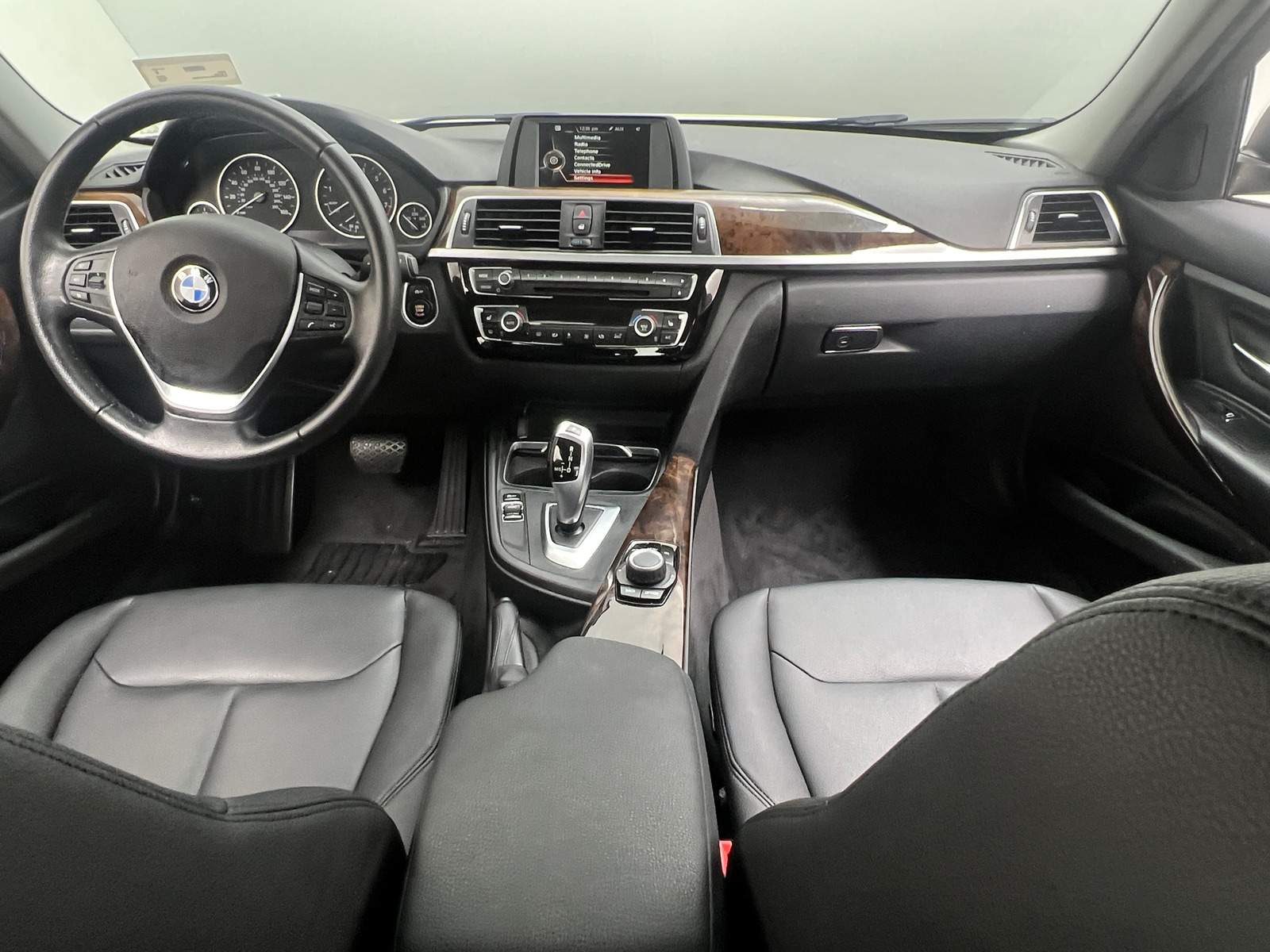 Thumbnail: 2016 BMW 3 Series - 2