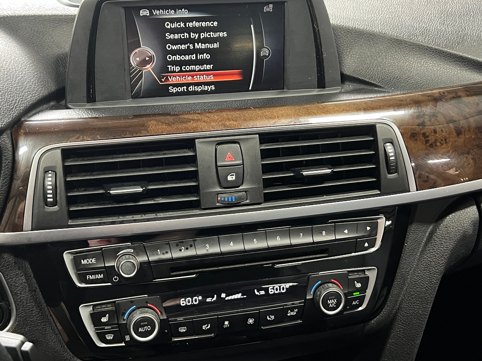 Thumbnail: 2016 BMW 3 Series - 3
