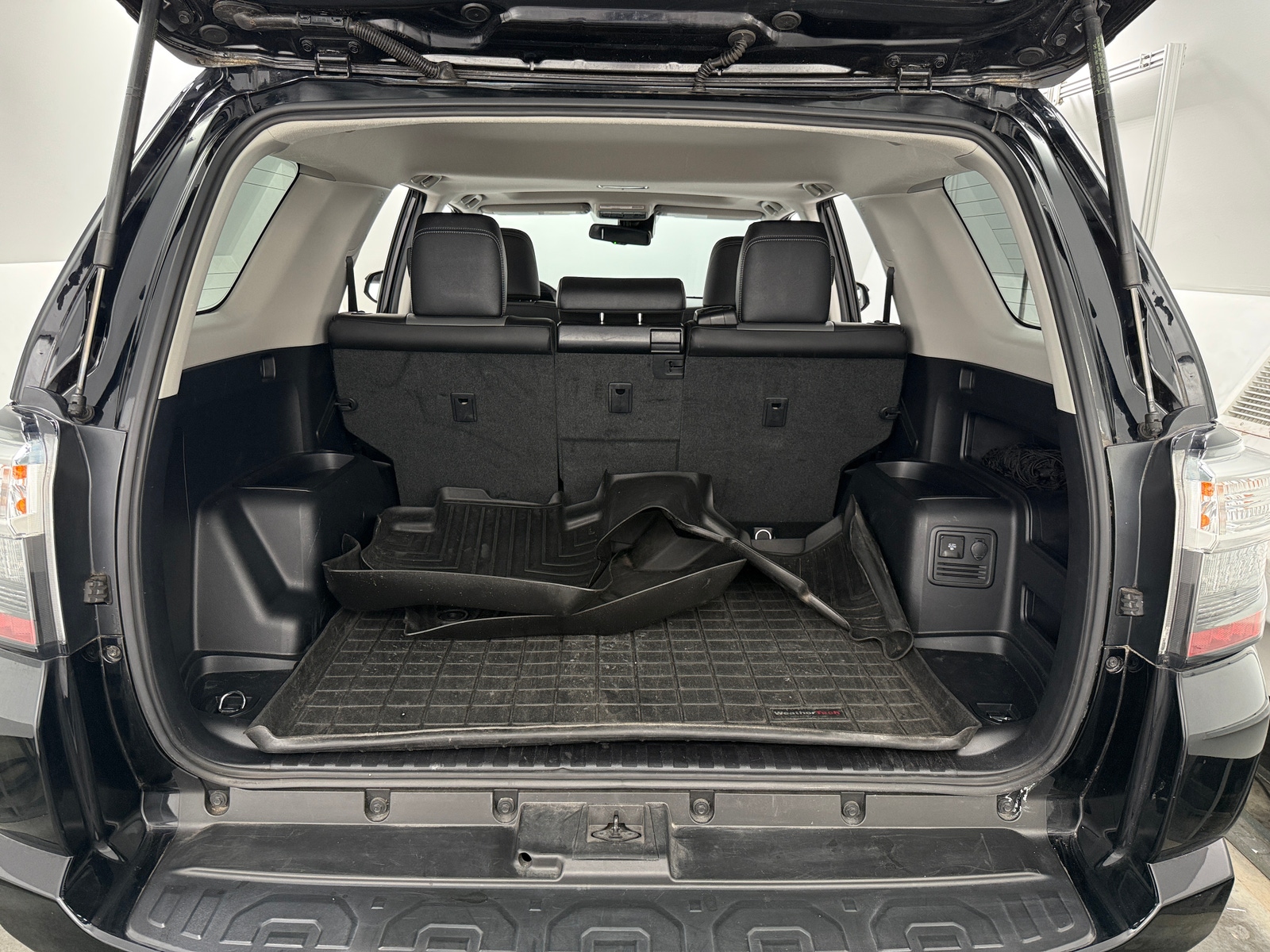 Thumbnail: 2021 Toyota 4Runner - 6