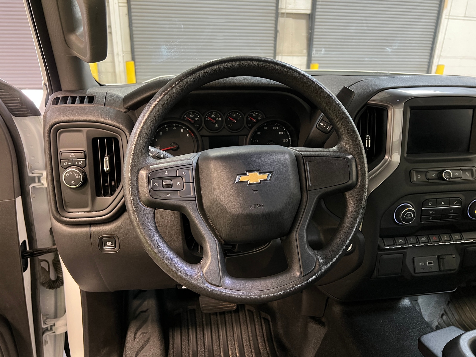Thumbnail: 2024 Chevrolet Silverado 1500 - 5