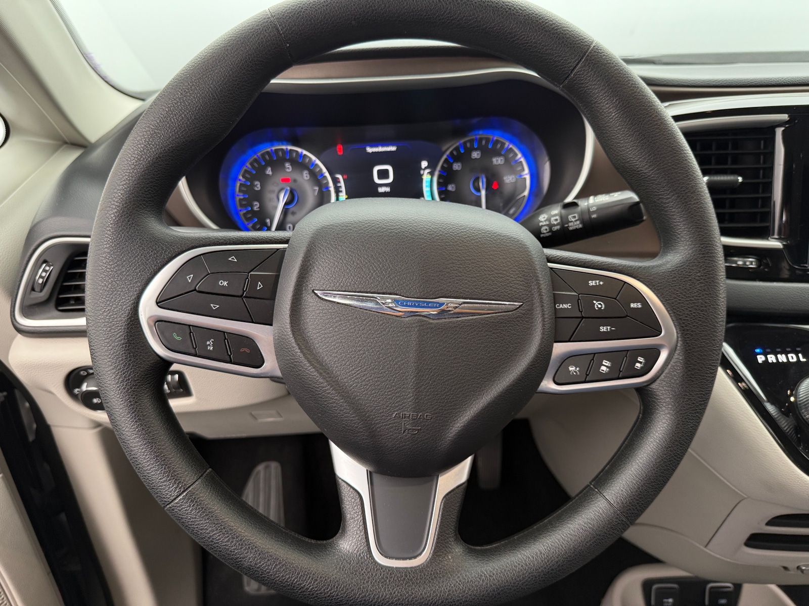 Thumbnail: 2019 Chrysler Pacifica - 5