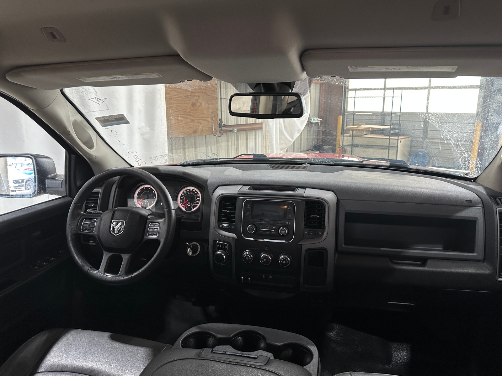 Thumbnail: 2019 RAM 1500 Classic - 2
