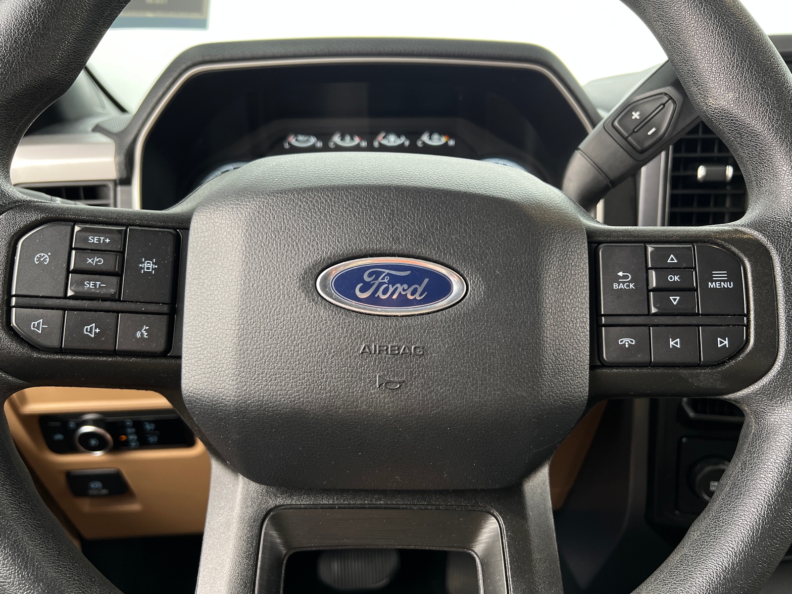 Thumbnail: 2023 Ford Econoline - 5