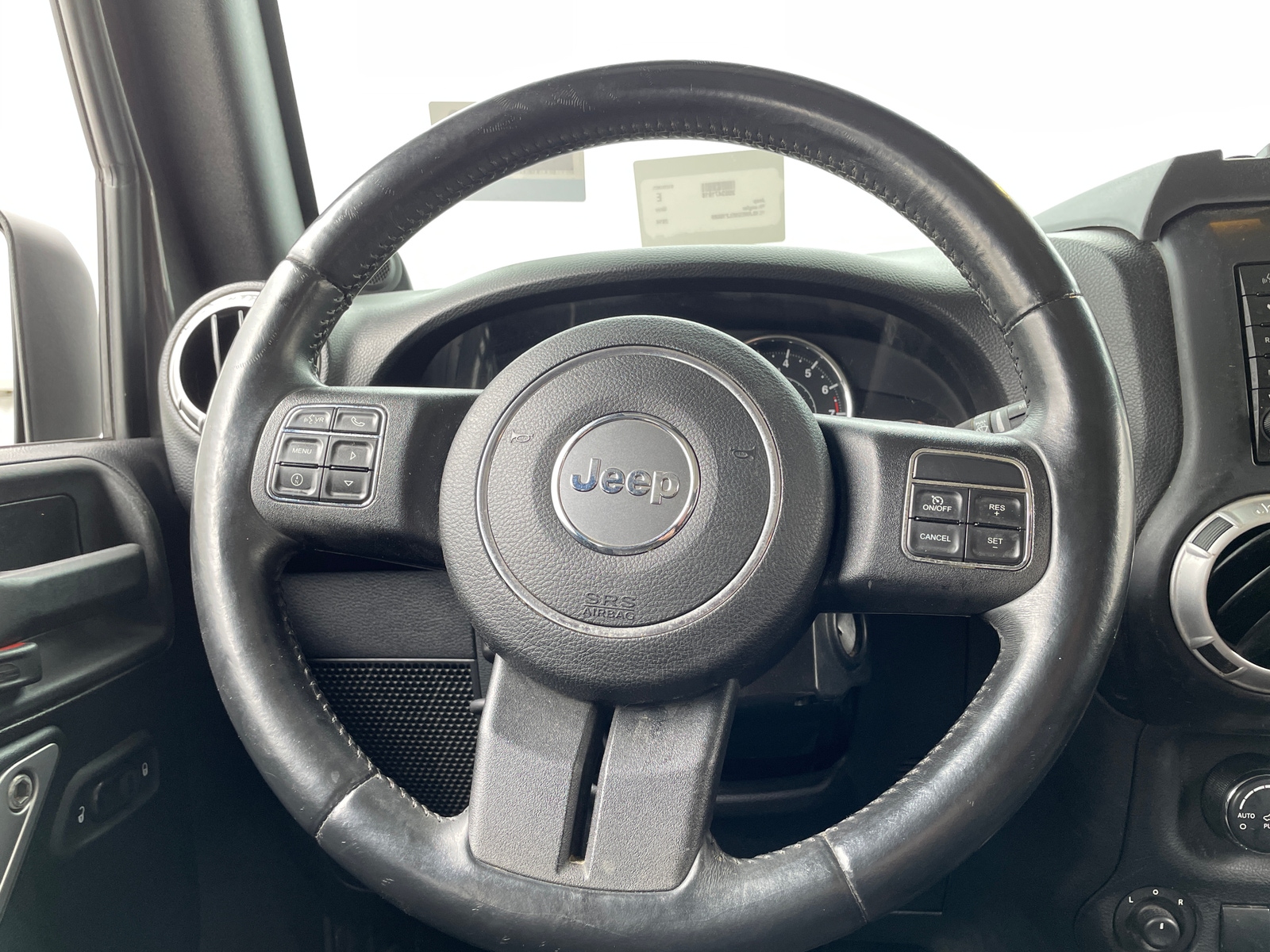 Thumbnail: 2014 Jeep Wrangler - 5