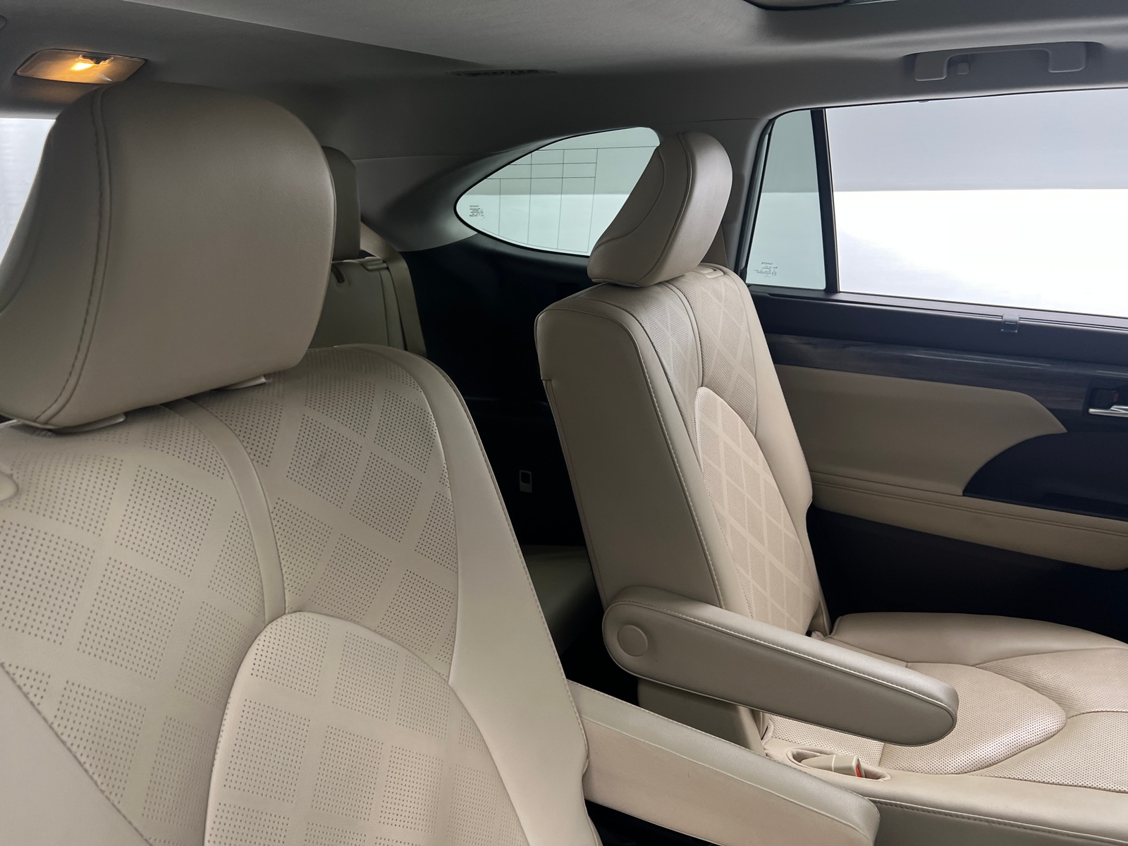Thumbnail: 2021 Toyota Highlander - 5