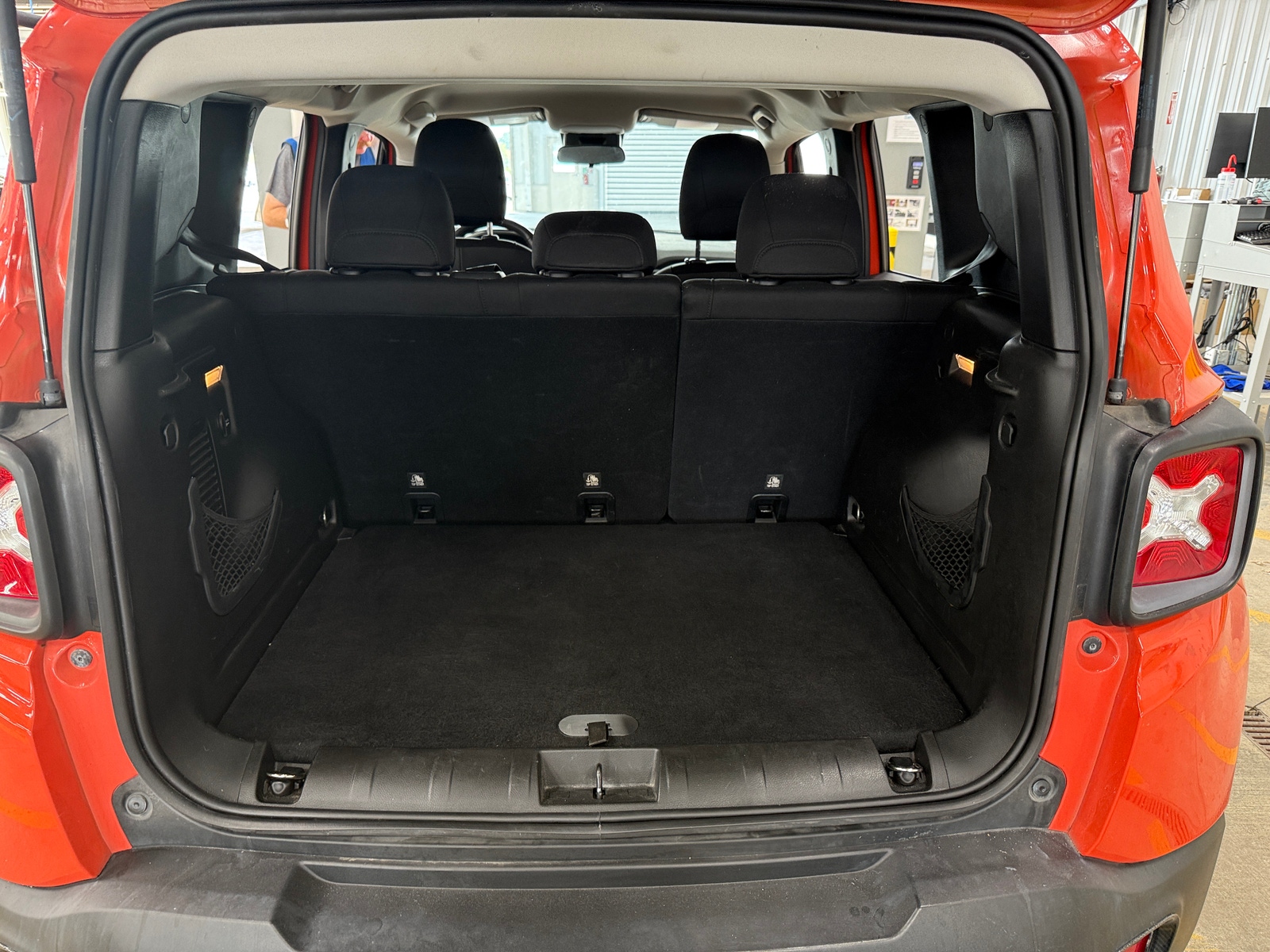 Thumbnail: 2016 Jeep Renegade - 7