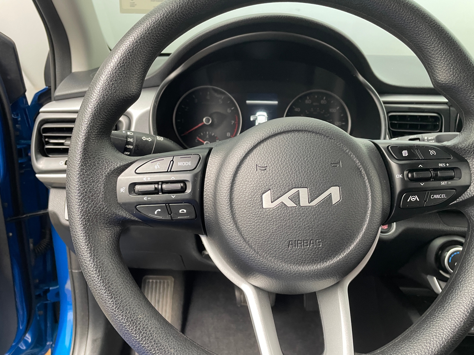 Thumbnail: 2022 Kia Rio - 5