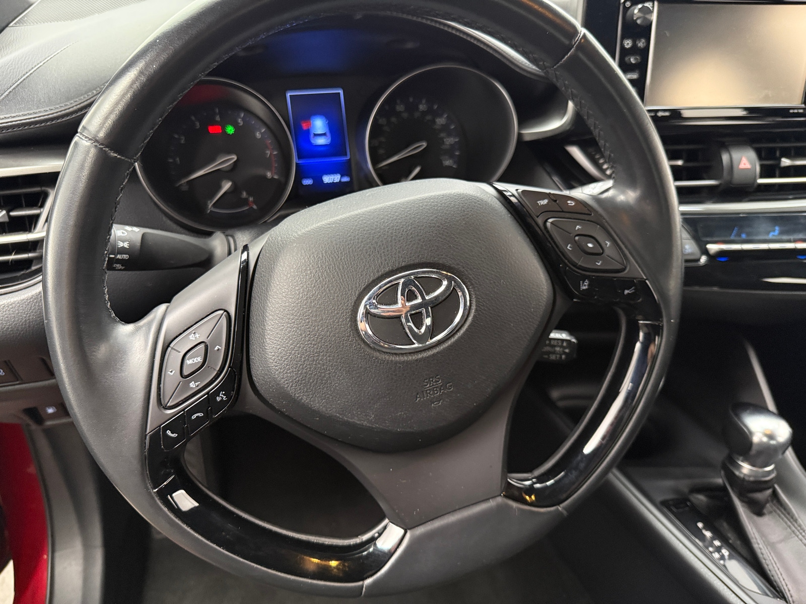 Thumbnail: 2018 Toyota C-HR - 5