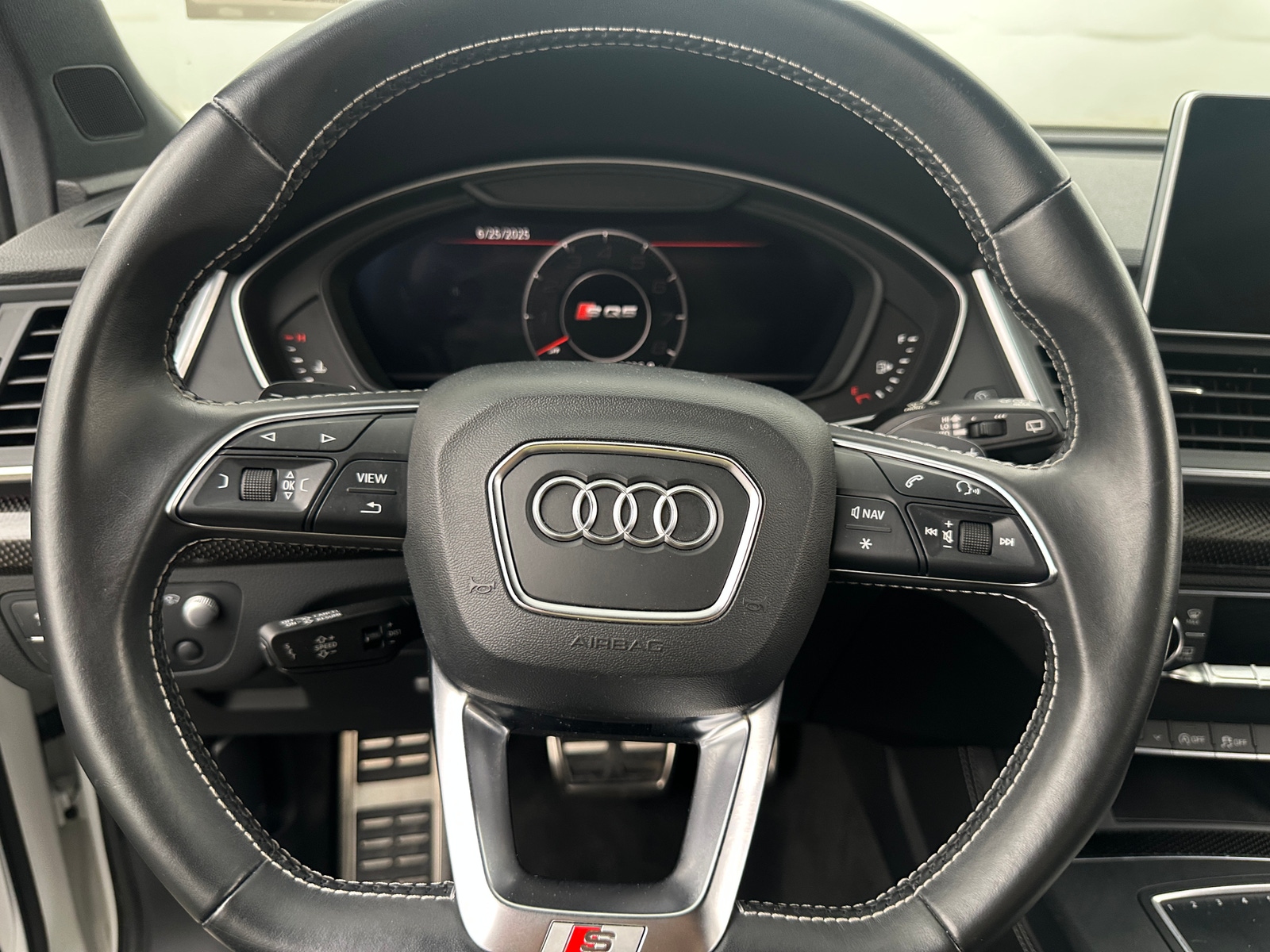 Thumbnail: 2018 Audi SQ5 - 4