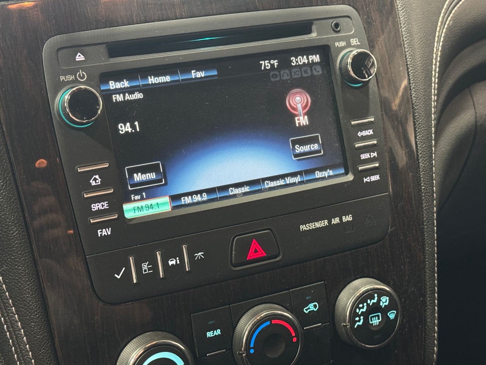 Thumbnail: 2016 Chevrolet Traverse - 4