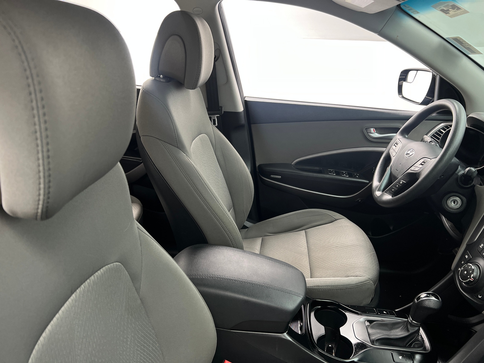 Thumbnail: 2015 Hyundai Santa Fe - 2